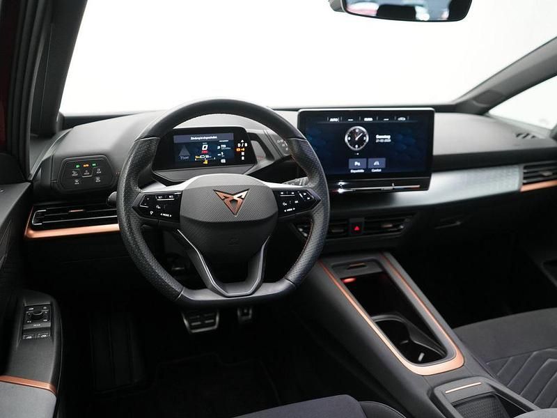 Gebraucht Cupra Born 150 kW (204 PS) 2022 Rayleighrot Kleinwagen