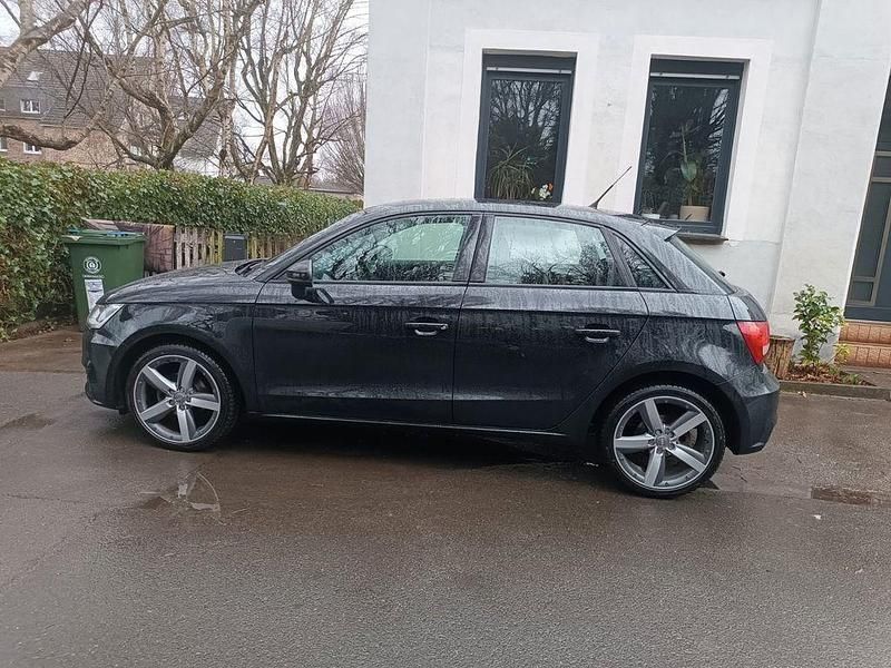 Gebraucht Audi A1 Sportback 95 PS (69 kW) 2015 Schwarz Kleinwagen