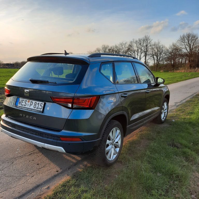 Grau Gebraucht 2018 Seat Ateca Style SUV | 18.999 € (Fairer Preis) - Bild 1/4
