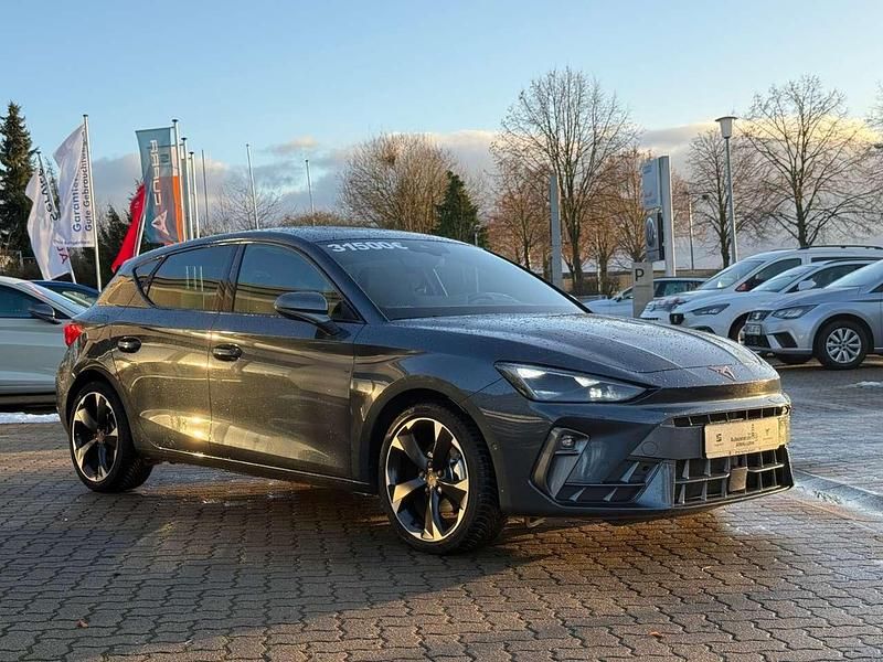 Usata Cupra Leon 150 CV (110 kW) 2025 Grigio Berlina