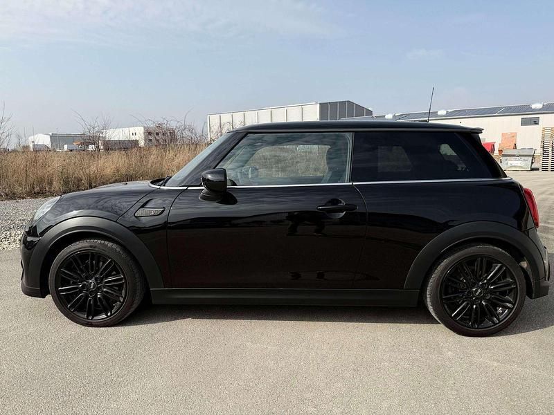 Gebraucht Mini Cooper S 178 PS (130 kW) 2021 Schwarz Kleinwagen