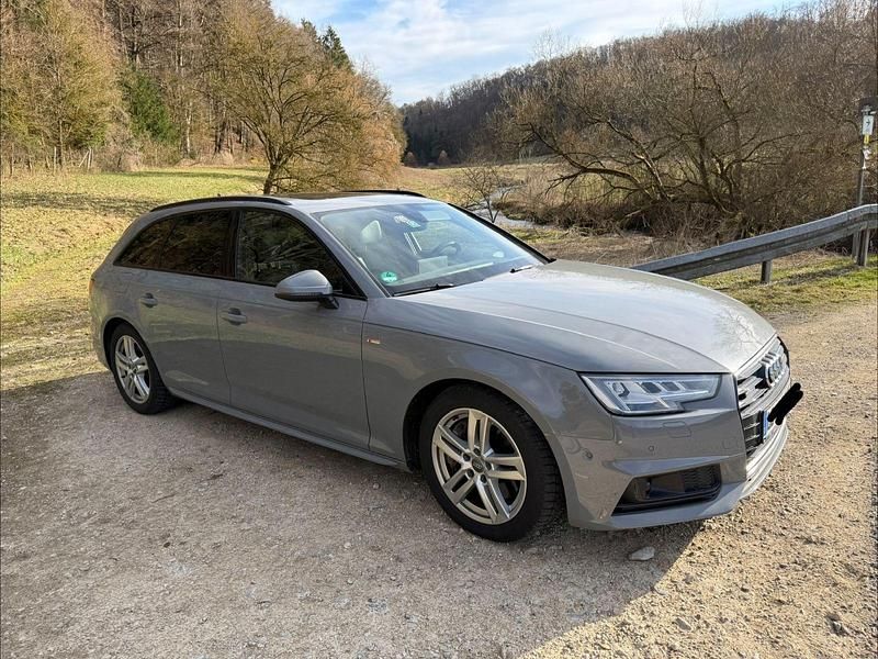 Gebraucht Audi A4 Ambiente 272 PS (200 kW) 2017 Grau Kombi