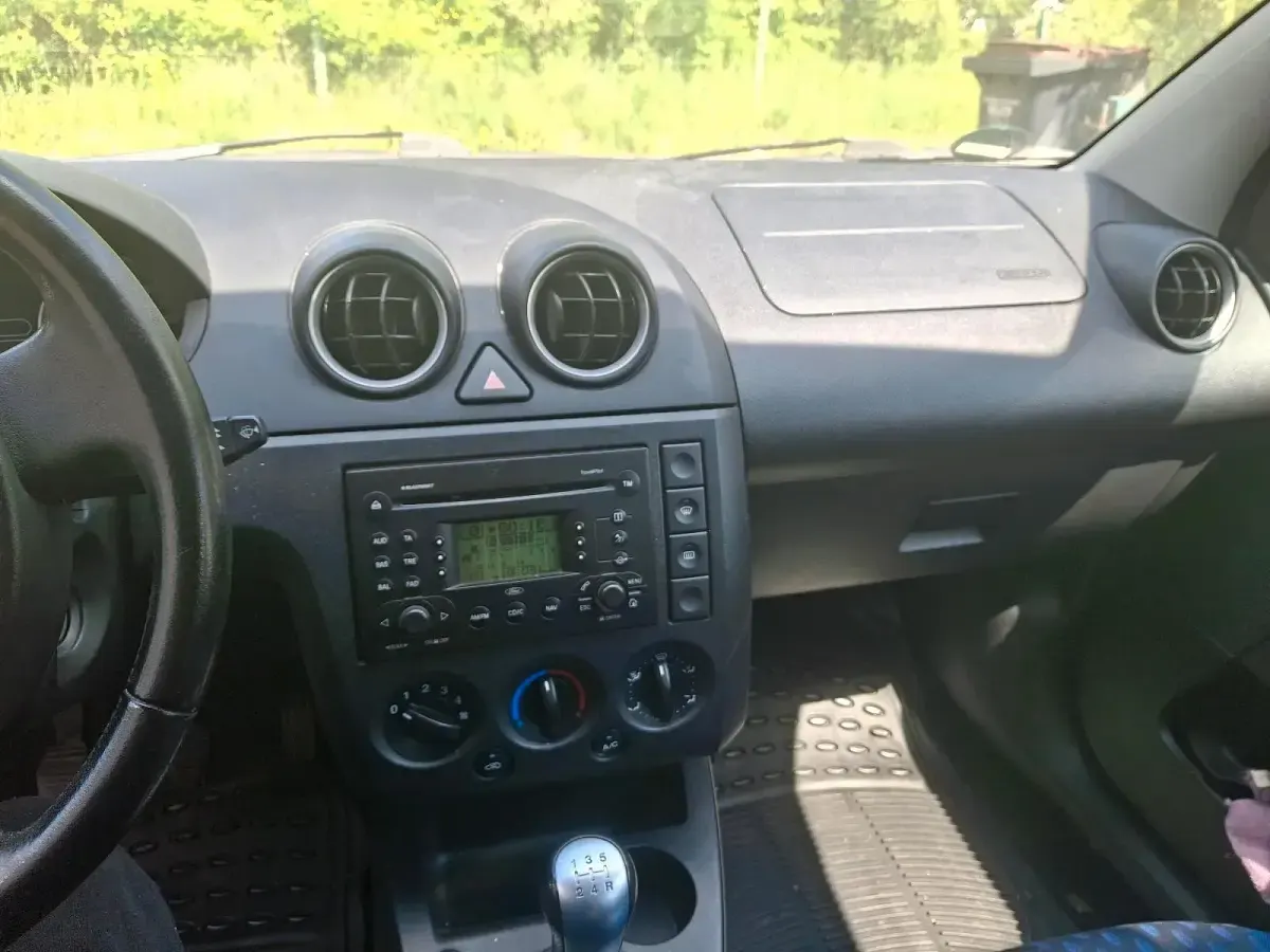 Gebraucht Ford Fiesta 2003 Schwarz Kleinwagen