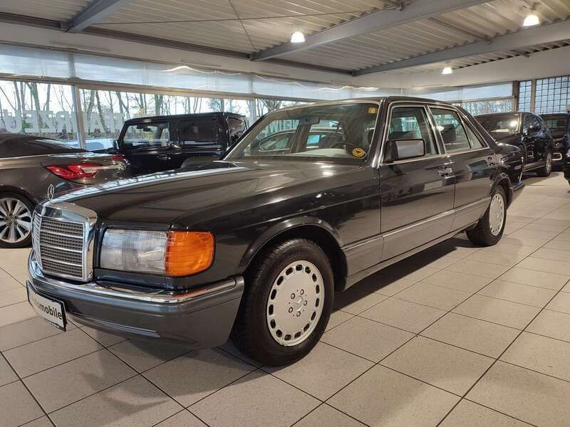 Grau Gebraucht 1989 Mercedes S300 SE Limousine | 24.999 € - Bild 1/4