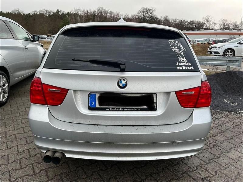 Gebraucht BMW 320 170 PS (125 kW) 2008 Silber Kombi