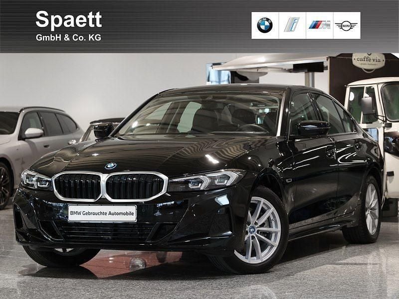 Schwarz ii Gebraucht 2023 BMW 320e Sport Line Limousine | 32.800 € (Fairer Preis) - Bild 1/4