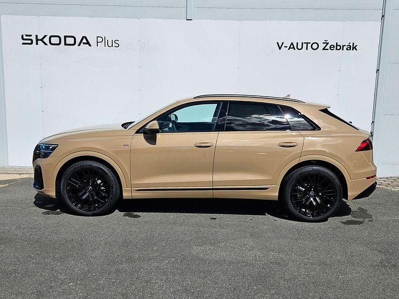 Gebraucht Audi Q8 Sport 286 PS (210 kW) 2025 Gold SUV