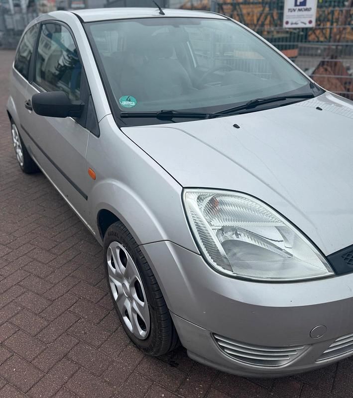 Gebraucht Ford Fiesta 69 PS (50 kW) 2003 Kleinwagen