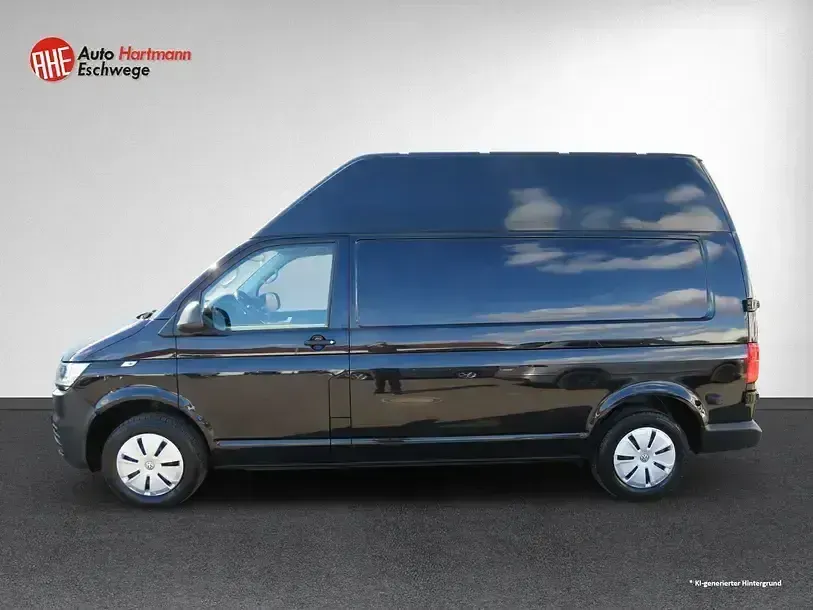 Gebraucht VW T6.1 150 PS (110 kW) 2022 Deep black perleffek Van