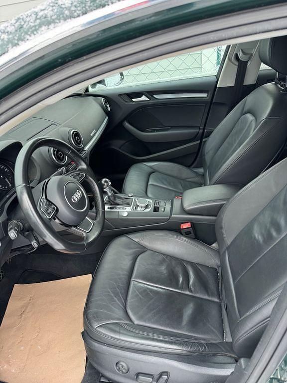 Gebraucht Audi A3 e-tron Sport 205 PS (150 kW) 2016 Grün Kleinwagen