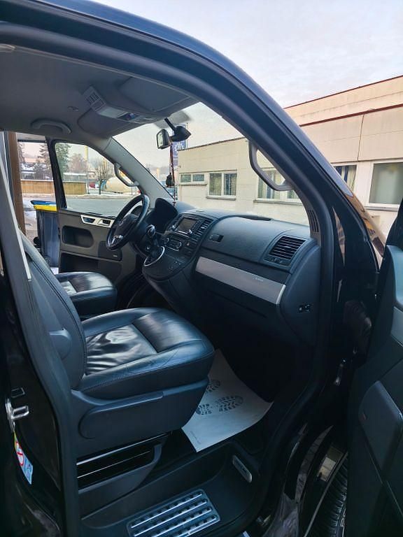 Second-hand VW T5 Highline 189 CP (139 kW) 2012 Negru Van