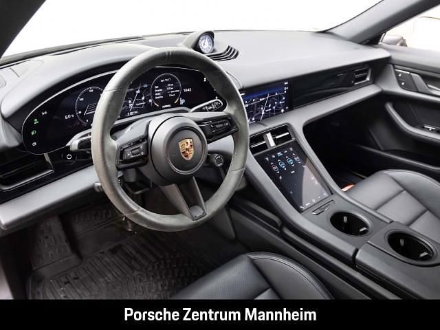 Gebraucht Porsche Taycan Cross Turismo 419 kW (571 PS) 2023 Coffeebeigemetallic Kombi