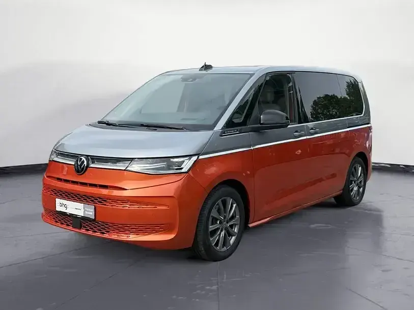 Gebraucht VW Multivan Life 218 PS (160 kW) 2023 Silber Van / Kleinbus