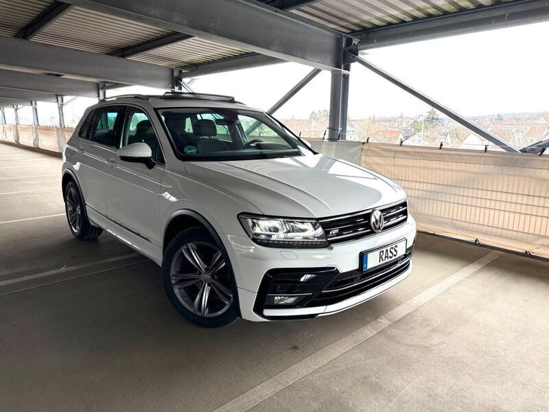 Pure white Gebraucht 2018 VW Tiguan R-line SUV | 22.590 € (Fairer Preis) - Bild 1/4