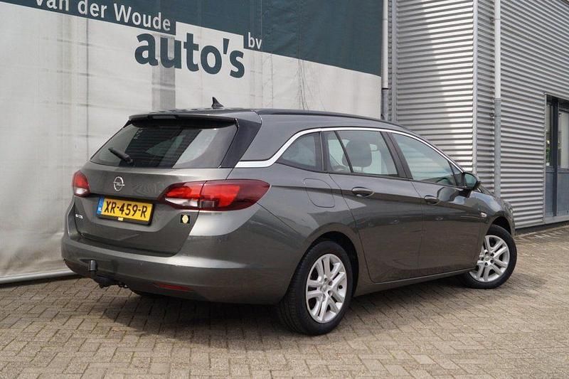 Gebraucht Opel Astra Business 110 PS (80 kW) 2019 Grau Kombi