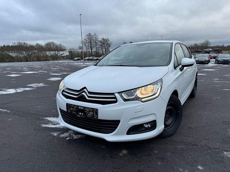 Gebraucht Citroën C4 SELECTION 99 PS (72 kW) 2018 Weiß Limousine