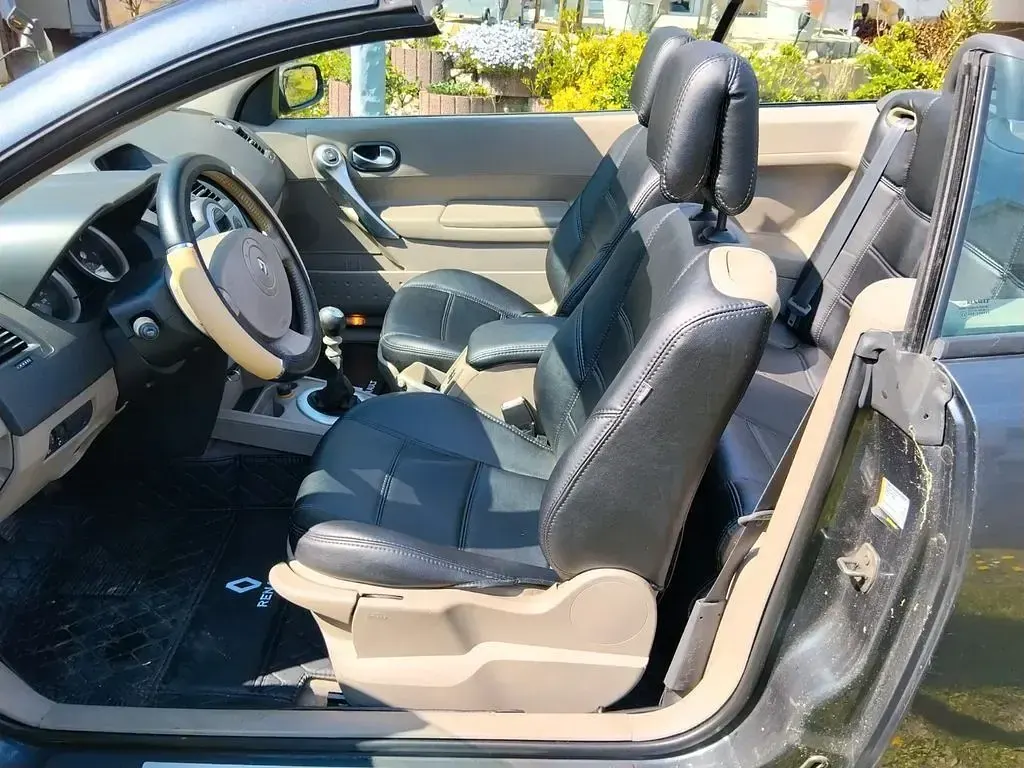 Gebraucht Renault Mégane Cabriolet Exception 131 PS (96 kW) 2005 Schwarz Cabrio