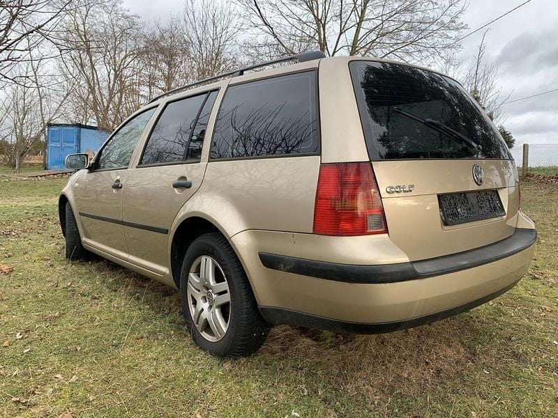 Gold Gebraucht 2002 VW Golf IV Limousine | 725 € (Superpreis) - Bild 1/4
