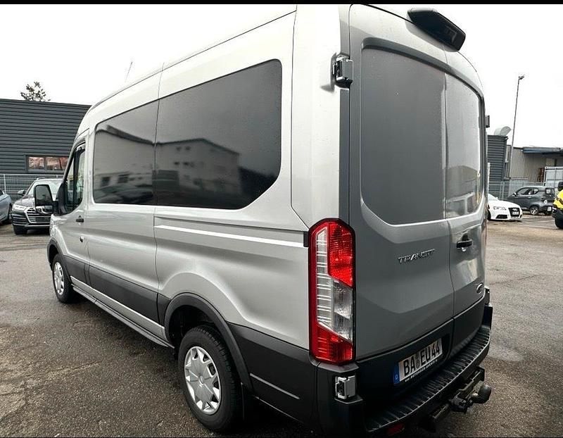 Gebraucht Ford Transit 170 PS (125 kW) 2019 Silber Van / Kleinbus