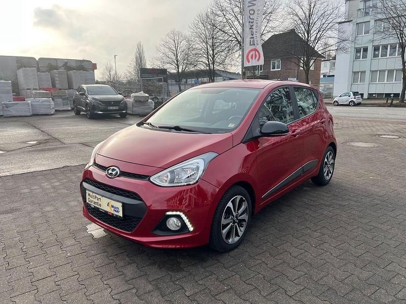 Gebraucht Hyundai i10 Edition 67 PS (49 kW) 2014 Rot Kleinwagen