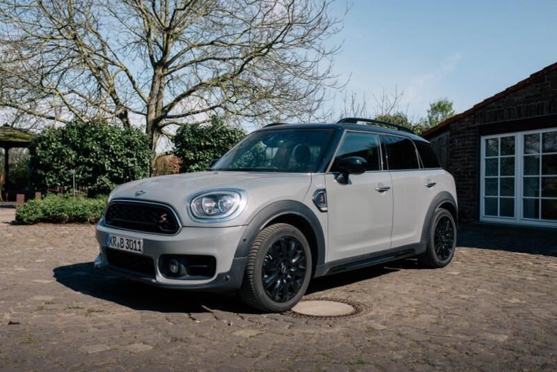 Grau Gebraucht 2019 Mini Countryman SUV | 21.500 € - Bild 1/4