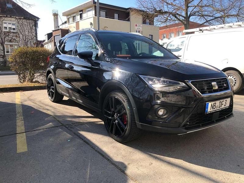 Gebraucht Seat Arona FR 150 PS (110 kW) 2020 Mitternachtsschwarz SUV