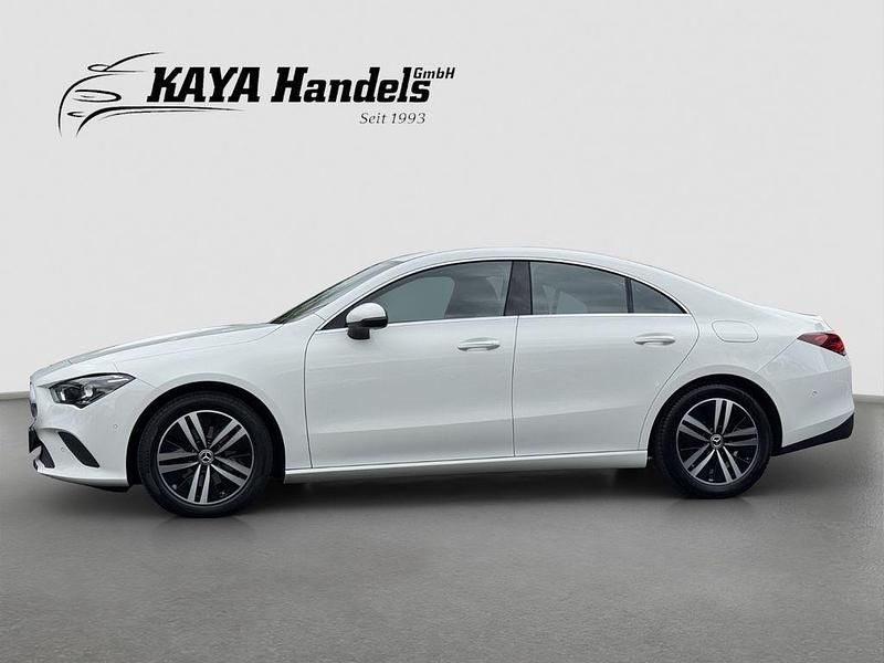 Gebraucht Mercedes CLA200 Urban 150 PS (110 kW) 2021 Polarweiss Coupé