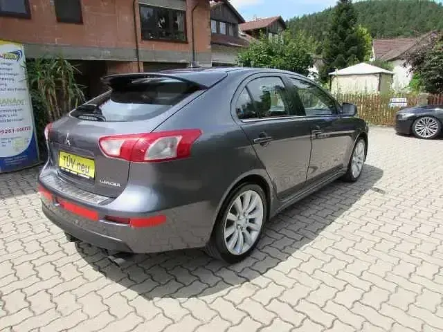 Gebraucht Mitsubishi Lancer Instyle 143 PS (105 kW) 2009 Grau Limousine