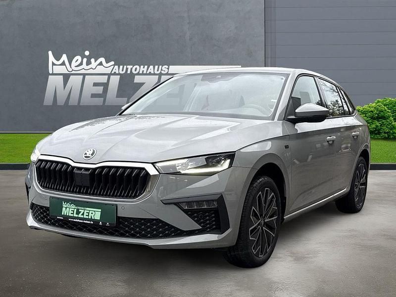 Steelgrau Neu 2025 Skoda Scala Tour Kleinwagen | 32.580 € - Bild 1/4