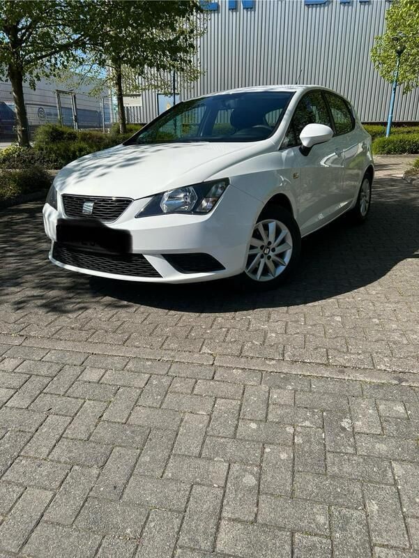 Weiß Gebraucht 2017 Seat Ibiza Kleinwagen | 7.900 € (Guter Preis) - Bild 1/4
