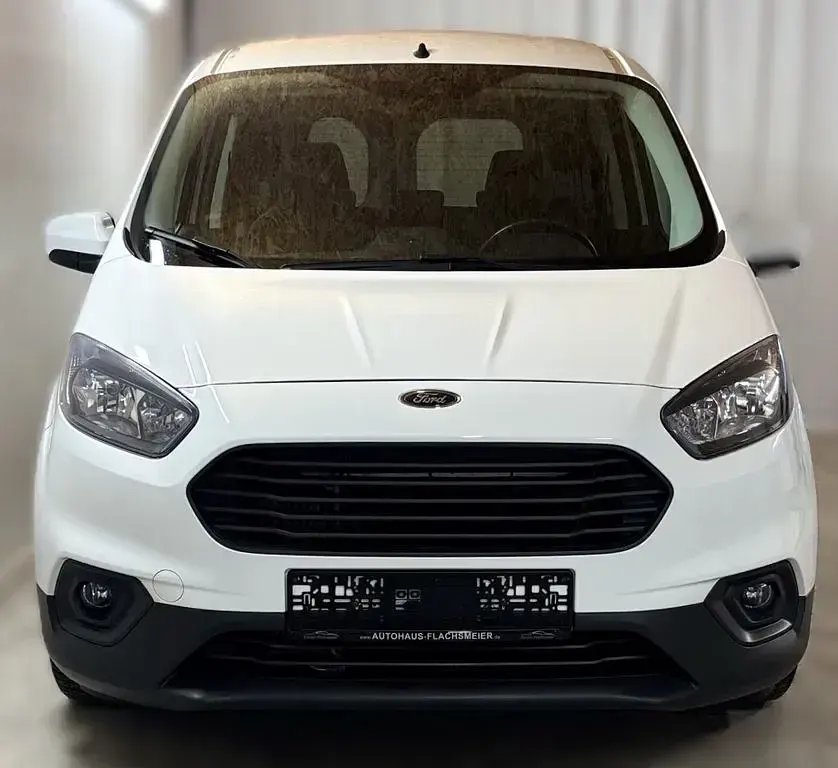 Gebraucht Ford Transit Trend 101 PS (74 kW) 2019 Weiß Kombi