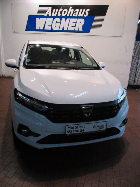 Weiß Gebraucht 2022 Dacia Logan Limousine | 16.895 € - Bild 1/4