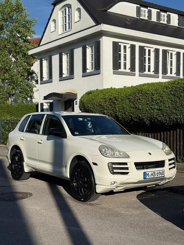 Weiß Gebraucht 2008 Porsche Cayenne SUV | 8.900 € (Fairer Preis) - Bild 1/4