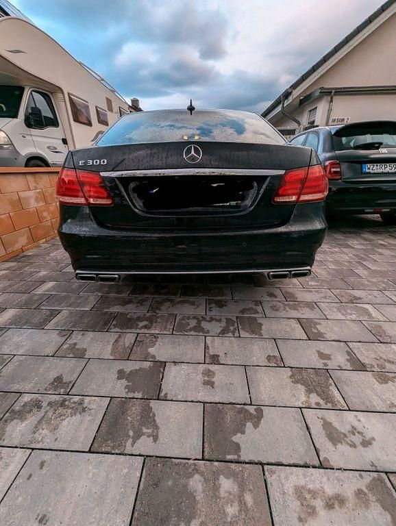 Gebraucht Mercedes E300 231 PS (169 kW) 2014 Schwarz Limousine
