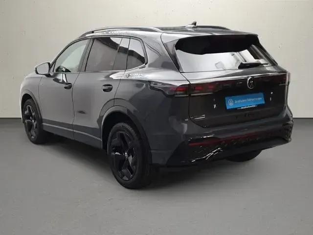 Neu VW Tiguan R-line 204 PS (150 kW) 2026 Delfingrau metallic SUV