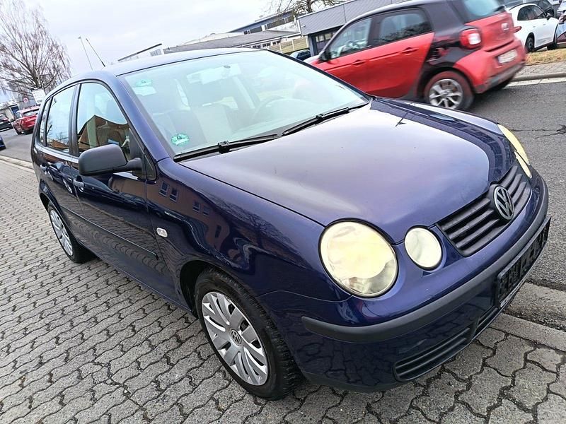 Gebraucht VW Polo 60 PS (44 kW) 2003 Blau Kleinwagen