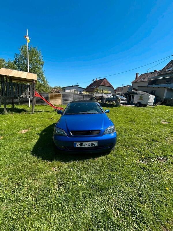 Blau Gebraucht 2003 Opel Astra Cabriolet Cabrio | 2.150 € - Bild 1/4