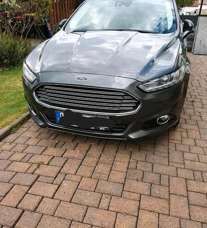 Grau Gebraucht 2016 Ford Mondeo Titanium Kombi | 12.950 € (Fairer Preis) - Bild 1/4