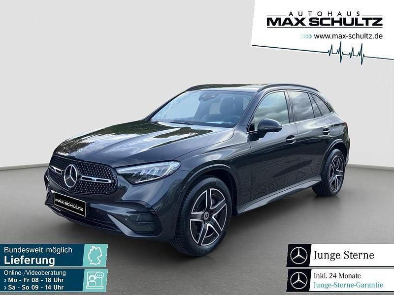 Grau Gebraucht 2024 Mercedes GLC300 AMG line SUV | 56.480 € - Bild 1/4