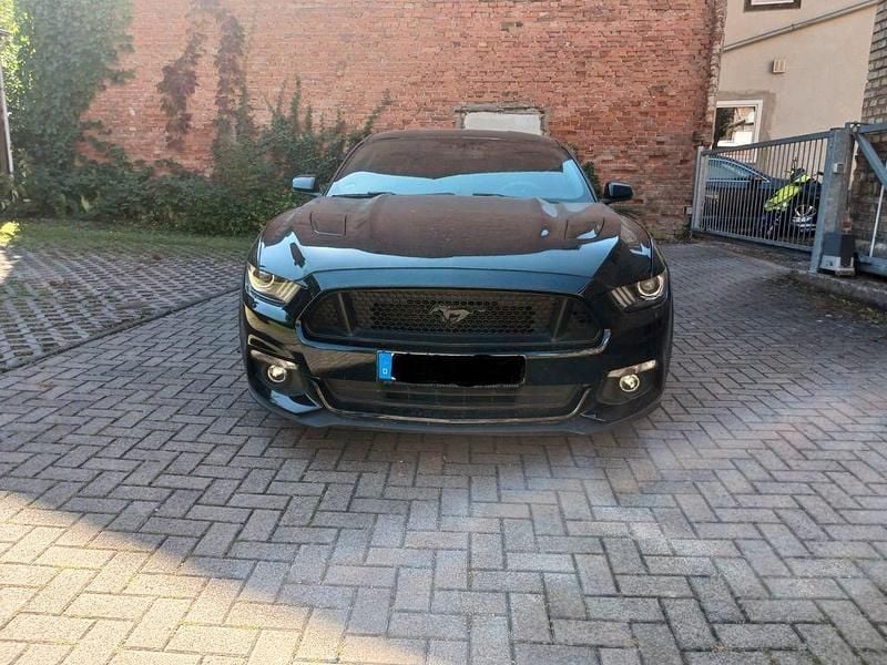 Gebraucht Ford Mustang GT Fastback 426 PS (313 kW) 2015 Schwarz Coupé