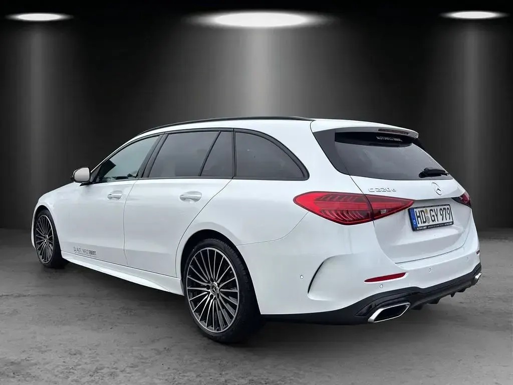 Gebraucht Mercedes C220 AMG 197 PS (144 kW) 2026 Weiß Limousine