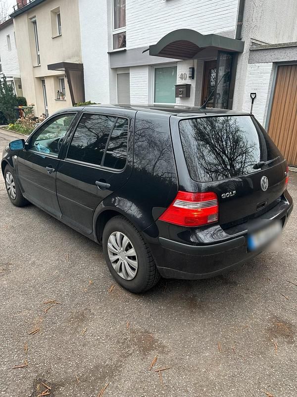 Gebraucht VW Golf IV 105 PS (77 kW) 2002 Schwarz Kleinwagen
