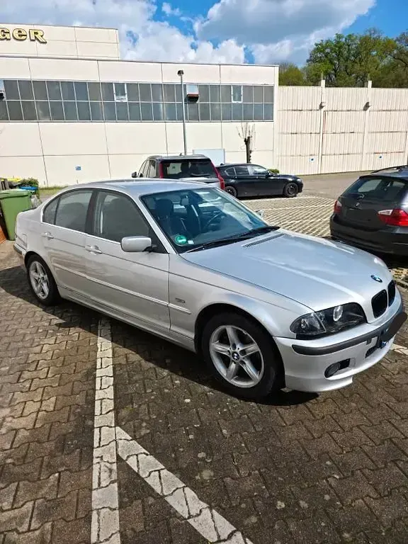 Gebraucht BMW 323 M Sport 170 PS (125 kW) 2000 Grau Limousine