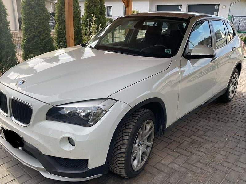 Gebraucht BMW X1 116 PS (85 kW) 2015 Weiß SUV