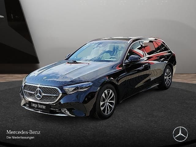 Schwarz Gebraucht 2024 Mercedes E220 Avantgarde Kombi | 47.990 € (Guter Preis) - Bild 1/4