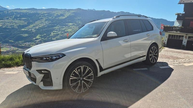 Weiß Gebraucht 2021 BMW X7 Shadowline SUV | 69.000 € (Fairer Preis) - Bild 1/4