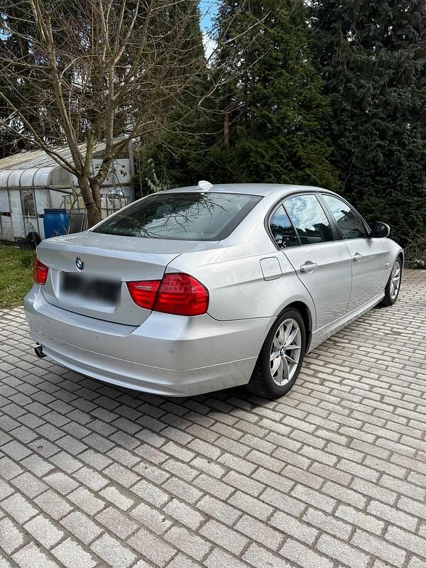 Używany BMW 320 Performance 184 KM (135 kW) 2011 Srebrny Sedan/Limuzyna
