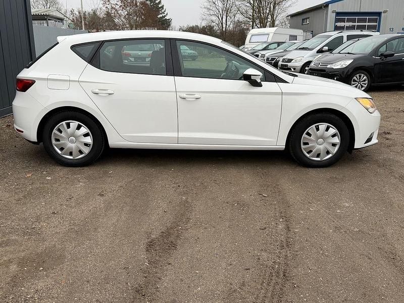 Gebraucht Seat Leon Reference 110 PS (80 kW) 2016 Weiß Limousine