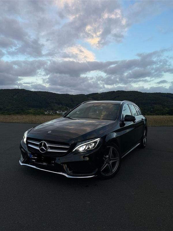 Gebraucht Mercedes C220 AMG line 170 PS (125 kW) 2017 Schwarz Kombi