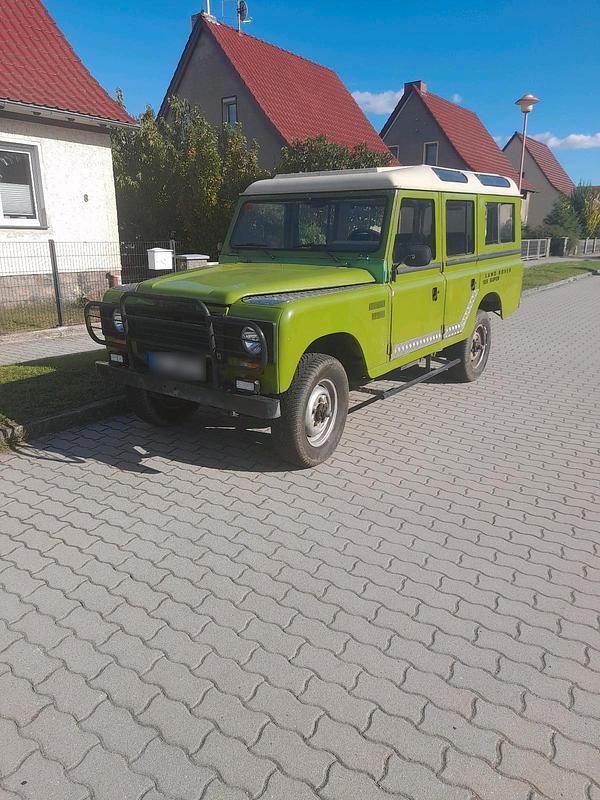 Gebraucht Land Rover 3 60 PS (44 kW) 1986 Grün SUV